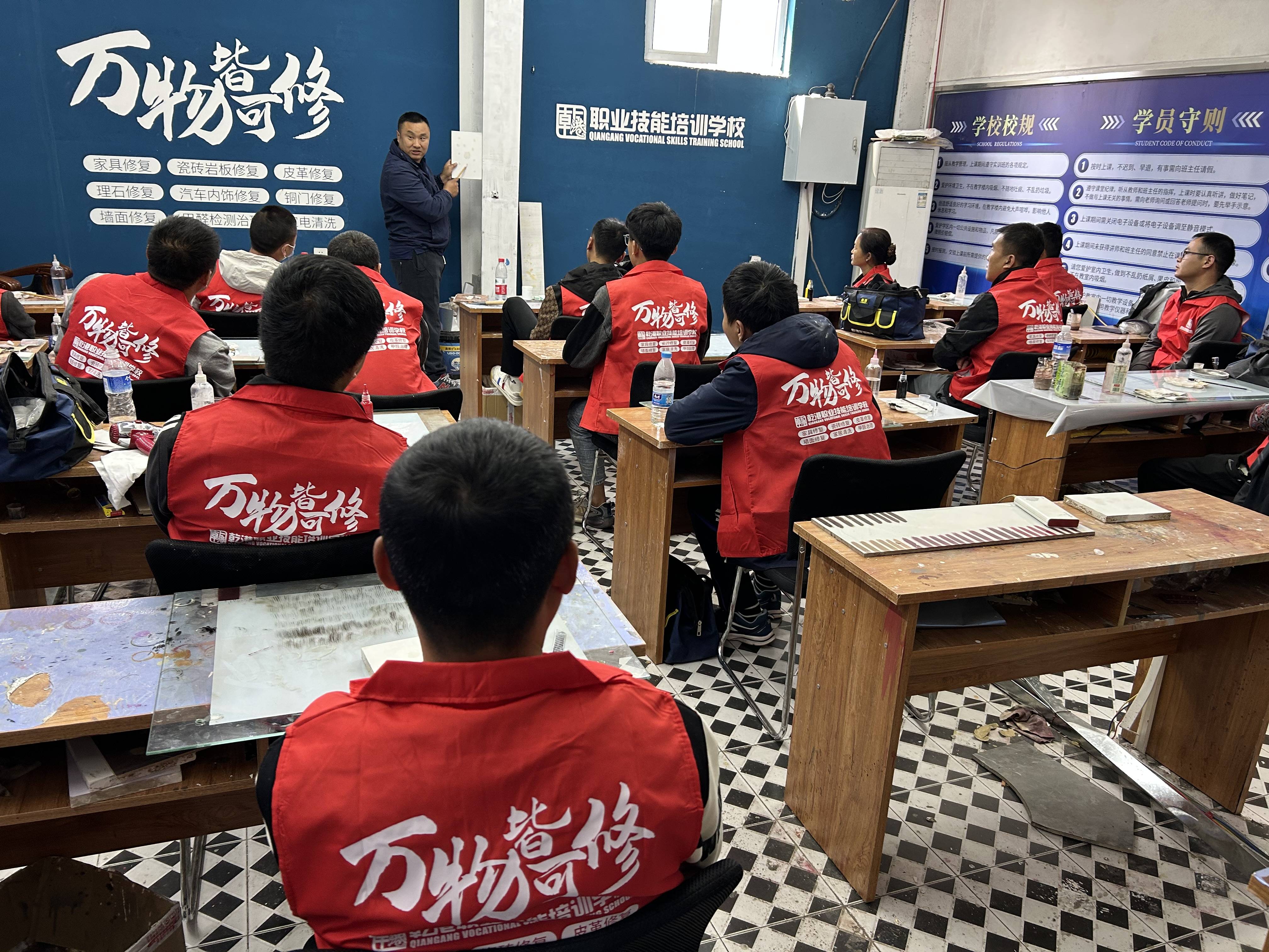 完美体育乾港职业技能培训学校：打造技能人才摇篮铸就职业发展辉煌(图2)