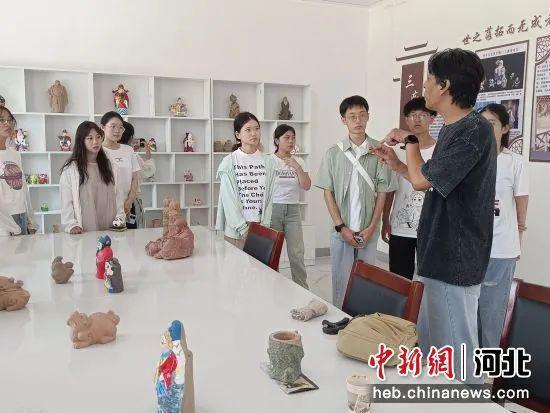 完美体育【媒体看泊头】河北泊头组织开展青年学子家乡行社会实践活动(图1)